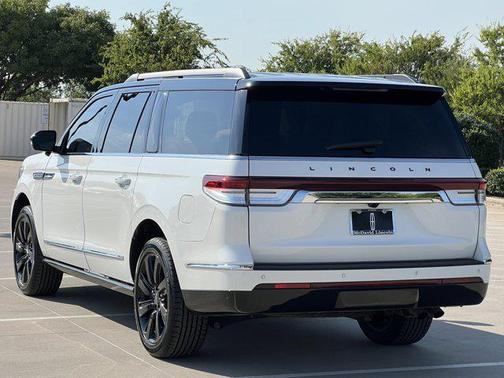 2022 Lincoln Navigator Black Label