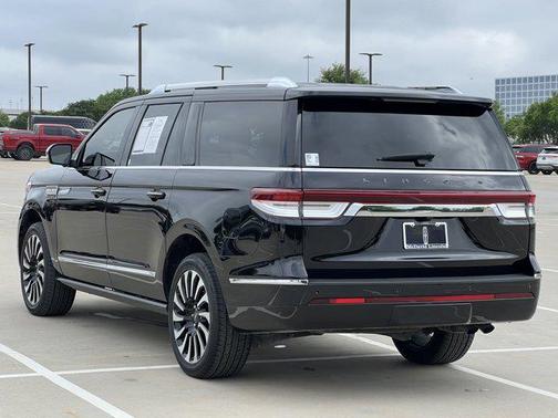 2024 Lincoln Navigator Black Label
