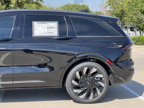 2025 Lincoln Nautilus Reserve