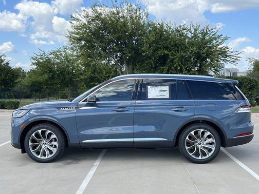 2025 Lincoln Aviator Reserve