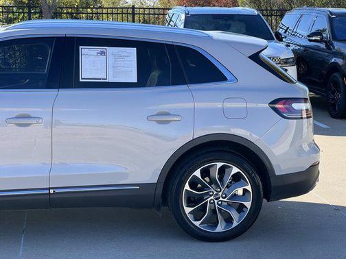 2023 Lincoln Nautilus Reserve