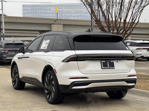 2025 Lincoln Nautilus Reserve