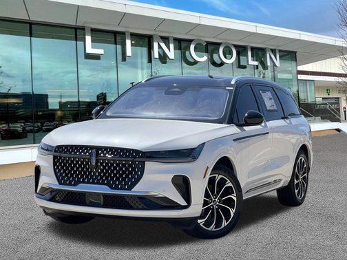 2025 Lincoln Nautilus Reserve