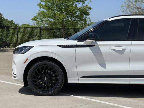 2025 Lincoln Aviator Reserve AWD