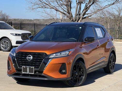 2023 Nissan Kicks SR