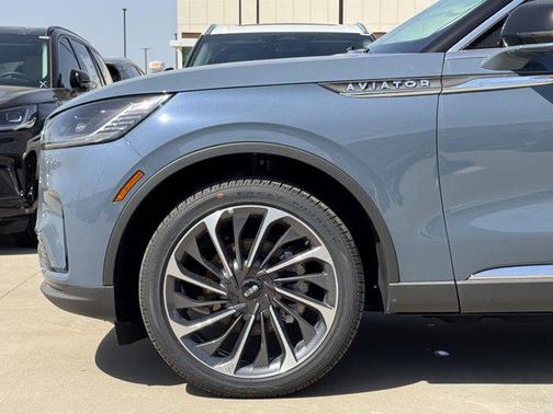 2025 Lincoln Aviator Reserve AWD