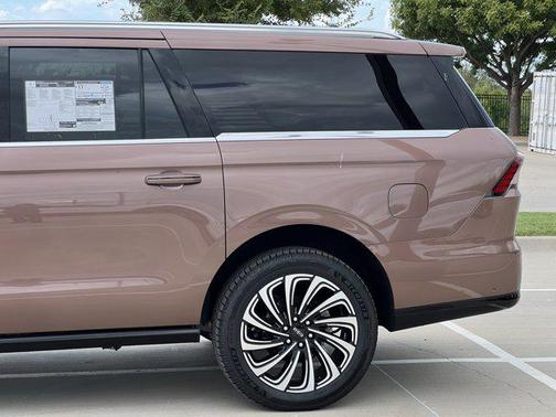 2025 Lincoln Navigator Black Label