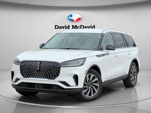 Pristine White Metallic Tri-Coat 2026 Lincoln Aviator Premiere