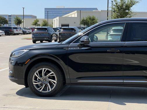 2025 Lincoln Corsair Premiere