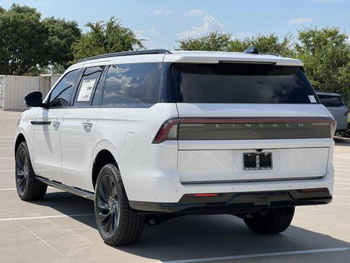 2025 Lincoln Navigator Reserve