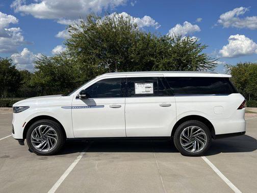 2025 Lincoln Navigator Reserve