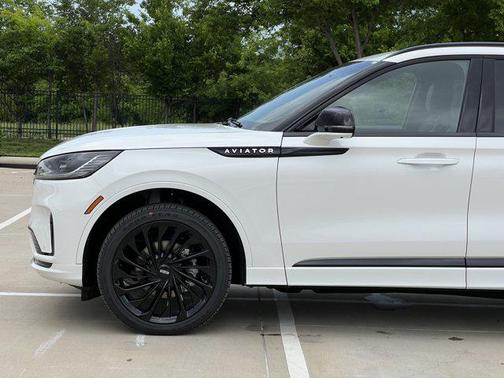 2025 Lincoln Aviator Reserve AWD