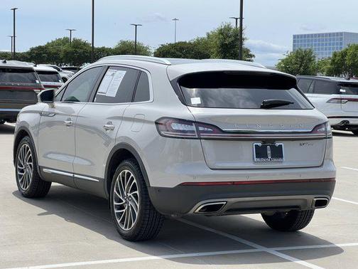 2020 Lincoln Nautilus Reserve
