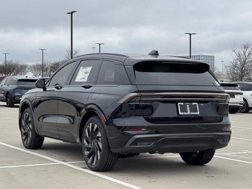 2025 Lincoln Nautilus Reserve