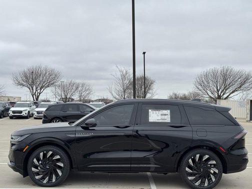 2025 Lincoln Nautilus Reserve