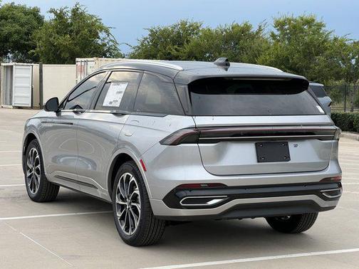 2025 Lincoln Nautilus Reserve