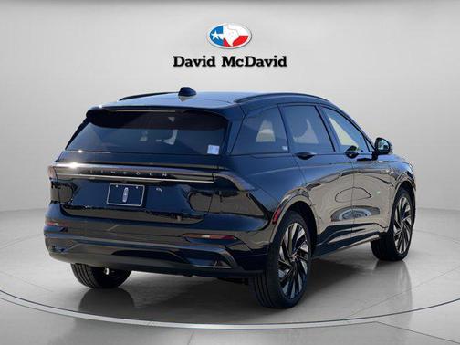 Infinite Black Metallic Clearcoat 2026 Lincoln Nautilus Reserve