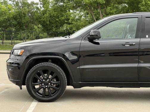 2019 Jeep Grand Cherokee Altitude