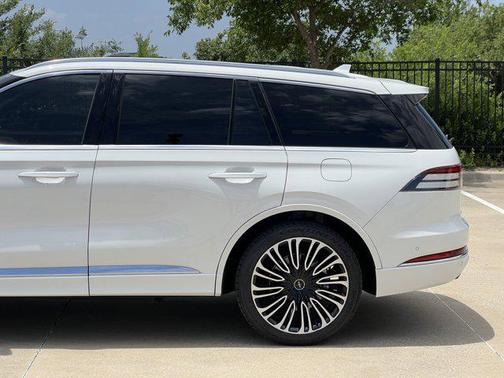 2023 Lincoln Aviator Black Label AWD