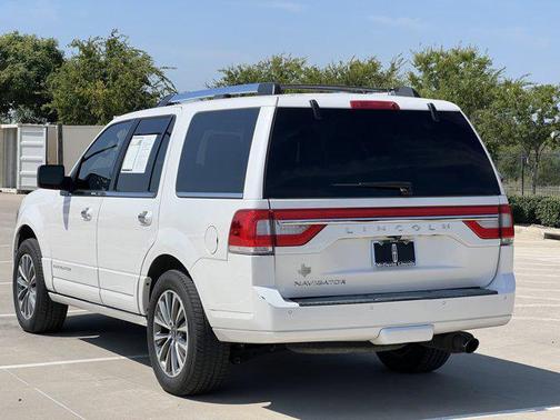 2017 Lincoln Navigator Select