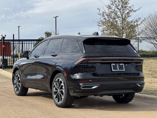 2025 Lincoln Nautilus Reserve