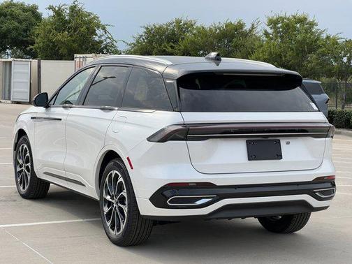 2025 Lincoln Nautilus Reserve