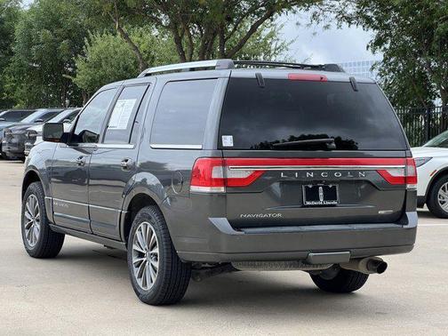 2016 Lincoln Navigator Select