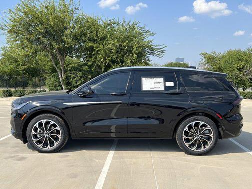 2025 Lincoln Nautilus Reserve