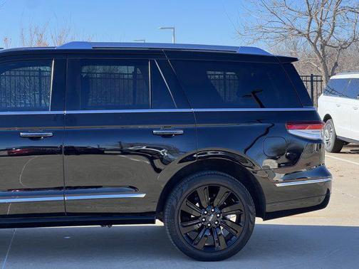 2023 Lincoln Navigator Reserve