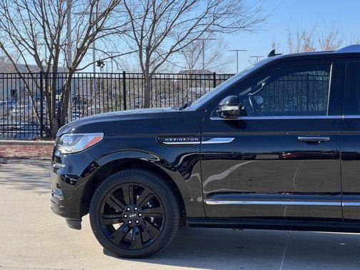 2023 Lincoln Navigator Reserve