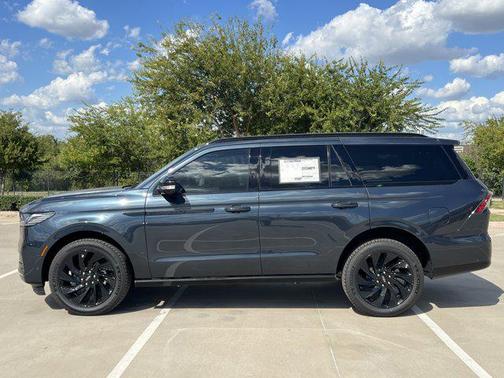 2025 Lincoln Navigator Reserve