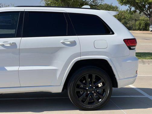 2019 Jeep Grand Cherokee Altitude