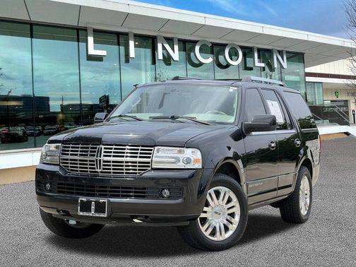 2014 Lincoln Navigator Base