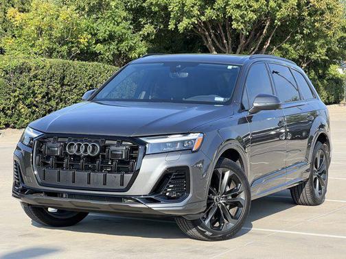 2025 Audi Q7 55 Premium Plus