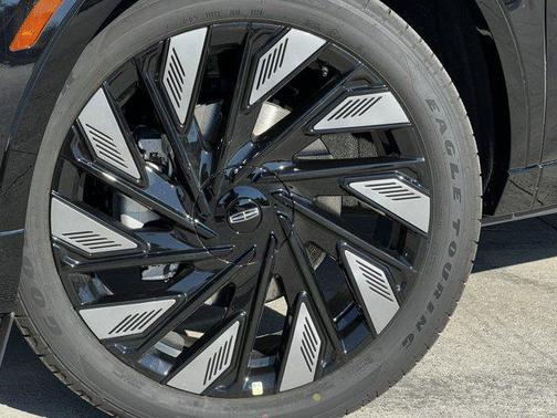 2025 Lincoln Nautilus Black Label