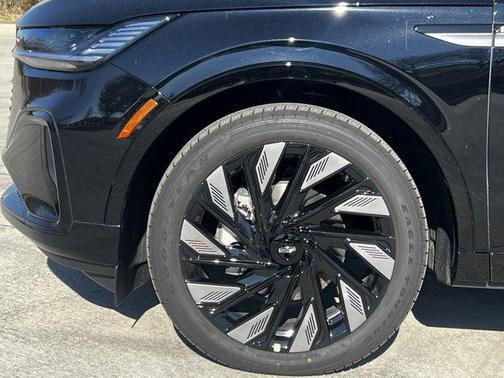 2025 Lincoln Nautilus Black Label
