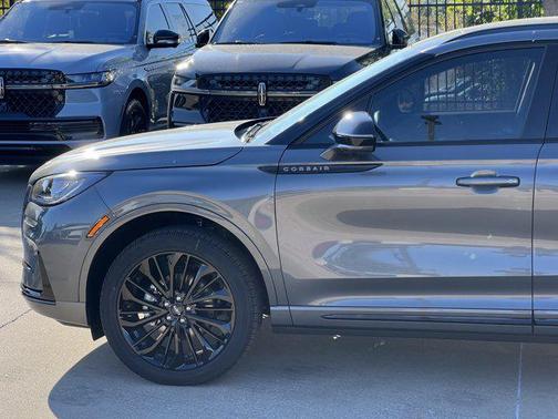 2025 Lincoln Corsair Premiere