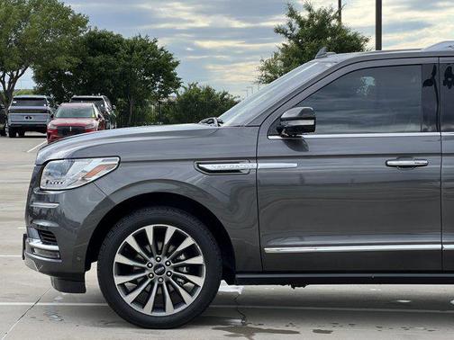 2018 Lincoln Navigator Select
