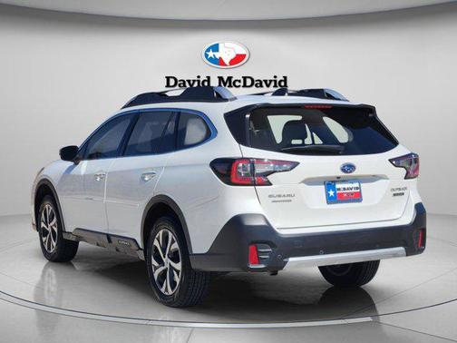 Crystal White Pearl 2022 Subaru Outback Touring