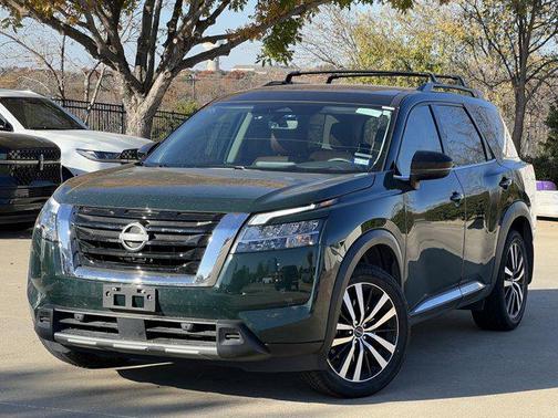 2024 Nissan Pathfinder Platinum FWD