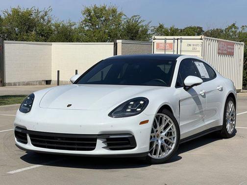 2020 Porsche Panamera 4