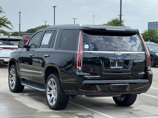 2016 Cadillac Escalade Luxury