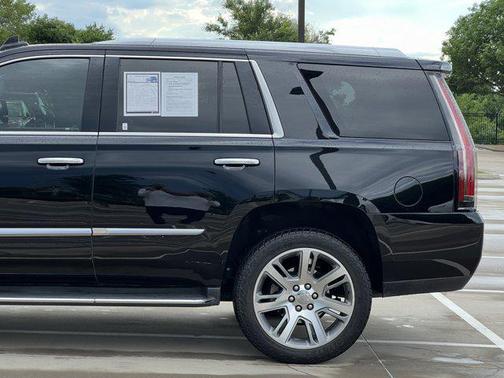 2016 Cadillac Escalade Luxury
