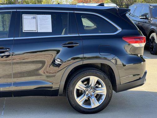 2017 Toyota Highlander Limited