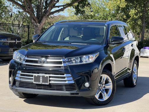 2017 Toyota Highlander Limited