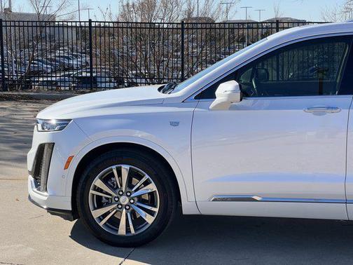 2021 Cadillac XT6 Premium Luxury FWD