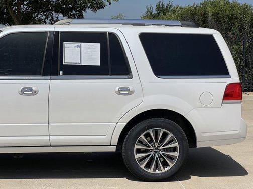 2017 Lincoln Navigator Select