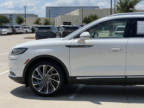 2023 Lincoln Nautilus Reserve