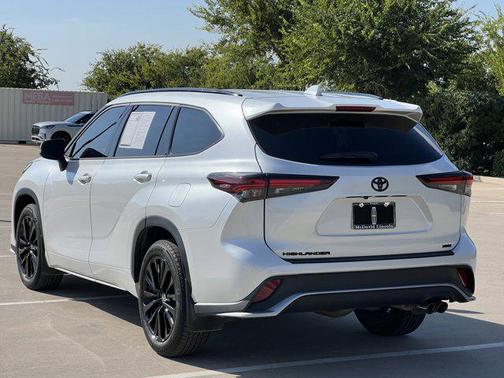 2024 Toyota Highlander XSE