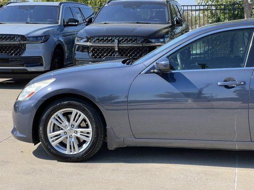 2011 INFINITI G25 Journey